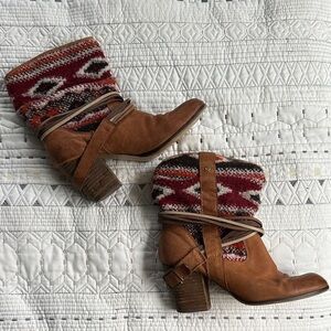 Steve Madden Tolteca Southwest Mid-Calf Boots Womens Size 7.5 Wool Knit Cuff